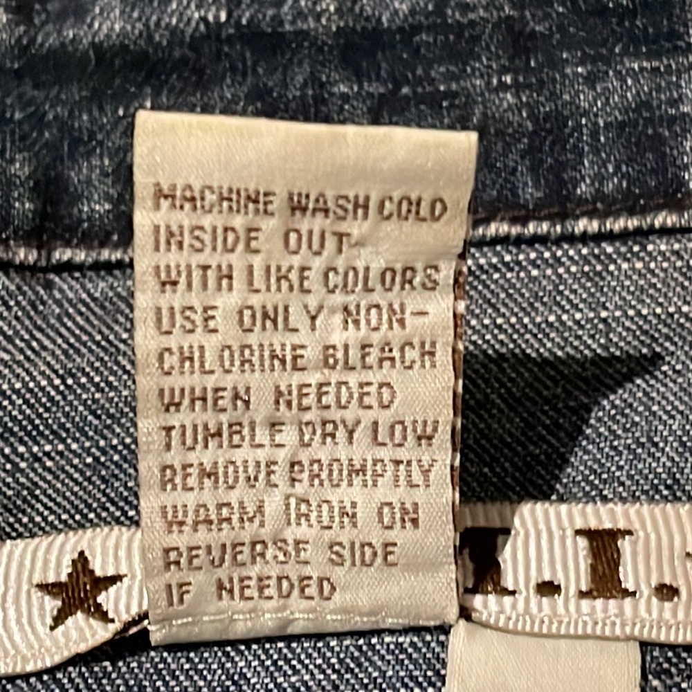 A.M.I Jean jacket - Picture 11 of 11